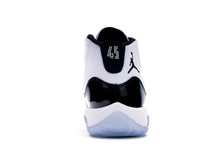 Load image into Gallery viewer, Air Jordan Retro 11 Concord (2018) (GS)
