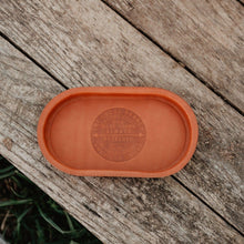 Load image into Gallery viewer, Leather Valet - Oval
