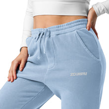 Load image into Gallery viewer, Pigment-dyed sweatpants (Light Blue)
